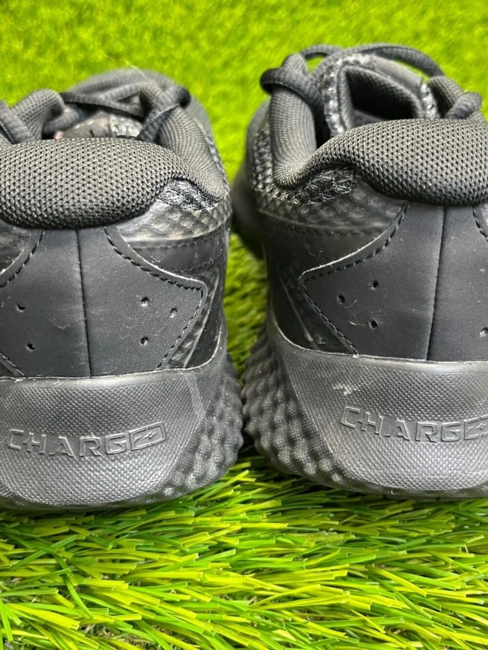 Under Armour Charged Rogue 3 Womens Size 8 Triple Black Running Shoes Sneakers